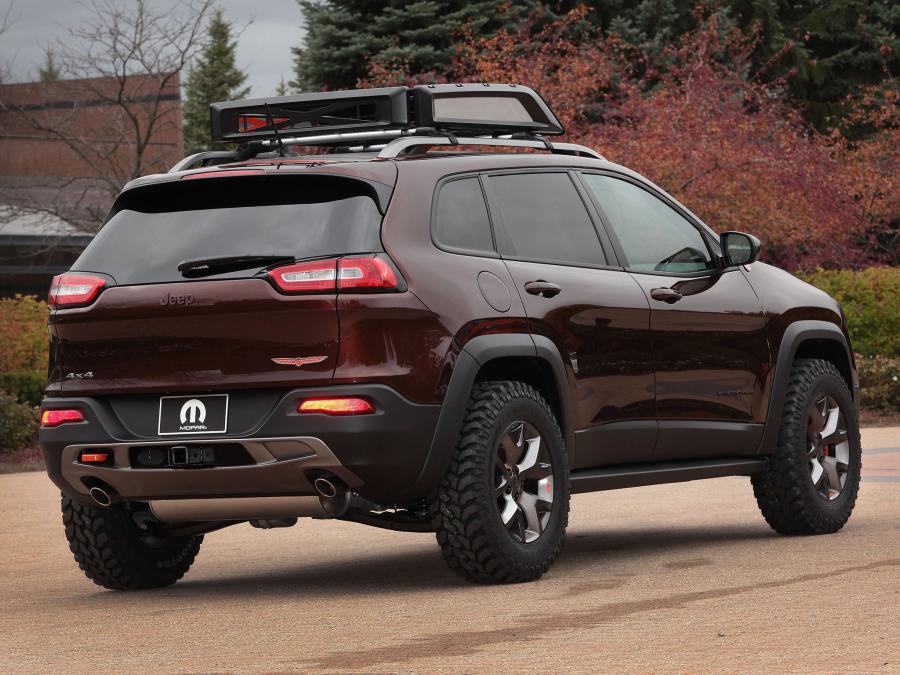  Jeep Cherokee Trail Carver 2013 года  (фото 2 из 2)